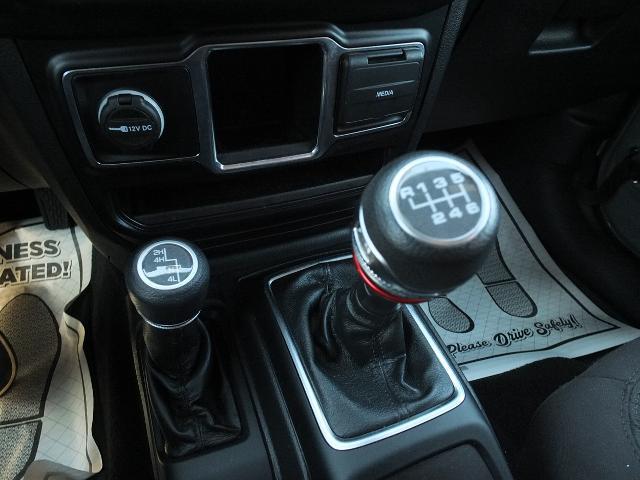 2022 Jeep Wrangler Willys Sport 4x4