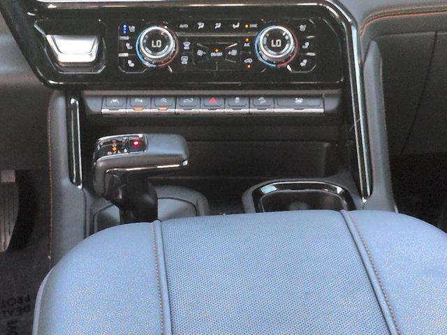 2023 GMC Sierra 1500 4WD Crew Cab Short Box AT4