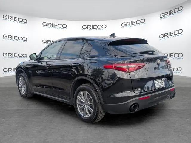 2023 Alfa Romeo Stelvio Sprint RWD