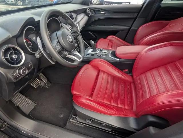 2023 Alfa Romeo Stelvio Sprint RWD