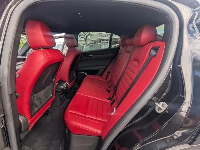 2023 Alfa Romeo Stelvio Sprint RWD