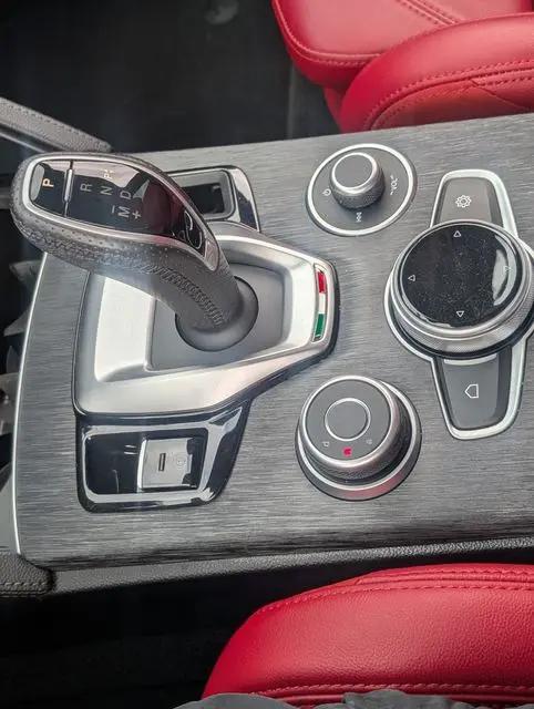 2023 Alfa Romeo Stelvio Sprint RWD