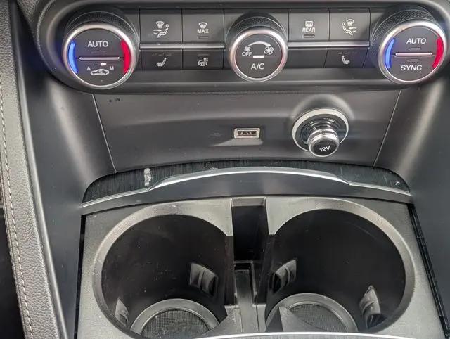 2023 Alfa Romeo Stelvio Sprint RWD
