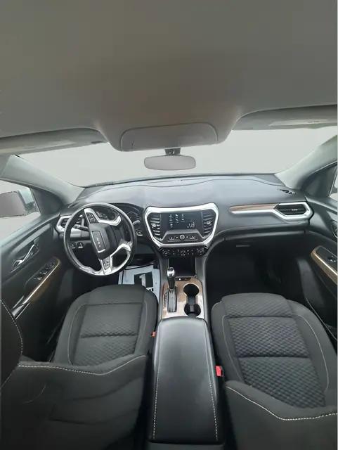 2017 GMC Acadia SLE-1