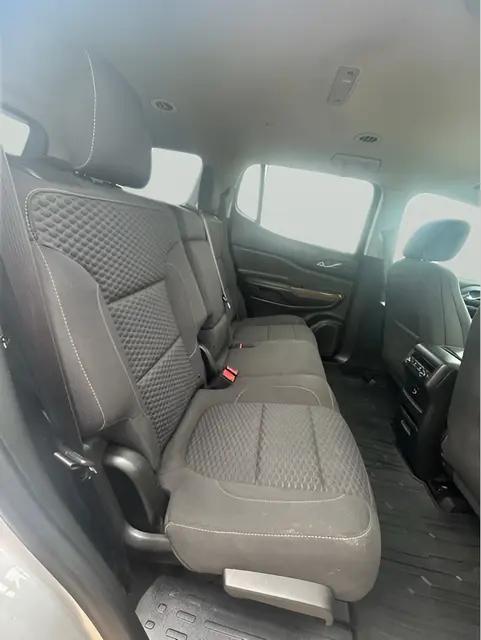 2017 GMC Acadia SLE-1
