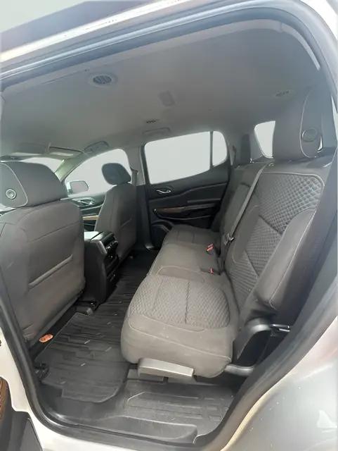 2017 GMC Acadia SLE-1