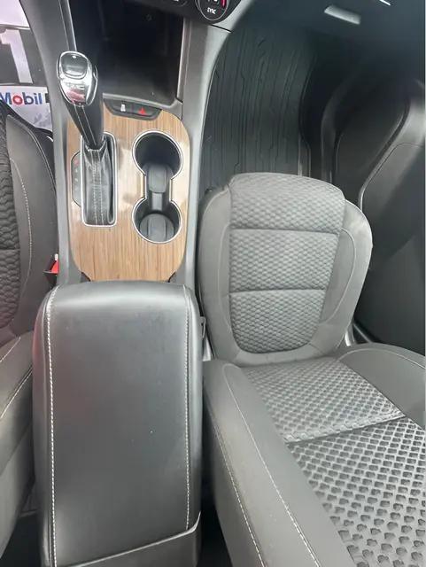 2017 GMC Acadia SLE-1