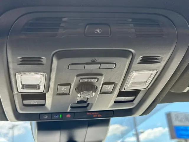 2024 GMC Yukon XL 4WD Denali