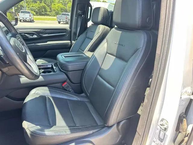 2024 GMC Yukon XL 4WD Denali