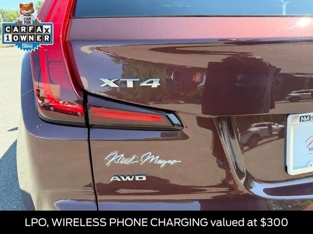 2022 Cadillac XT4 AWD Premium Luxury