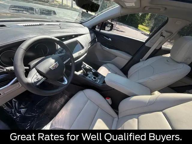 2022 Cadillac XT4 AWD Premium Luxury
