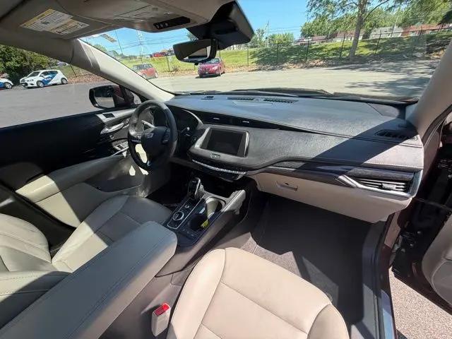 2022 Cadillac XT4 AWD Premium Luxury