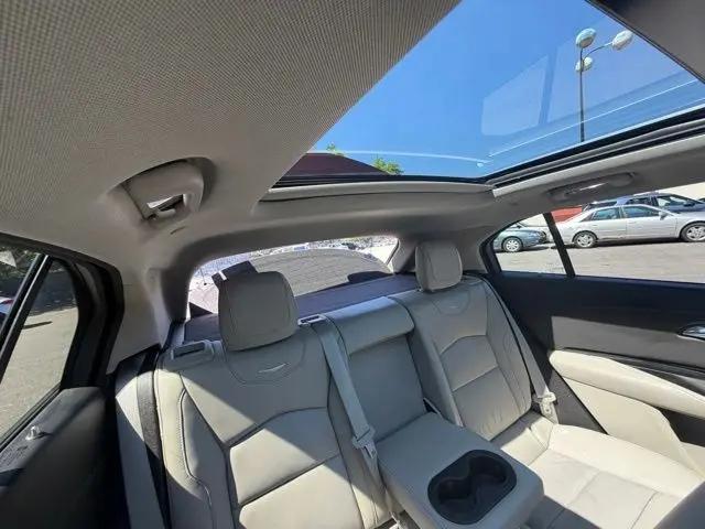 2022 Cadillac XT4 AWD Premium Luxury