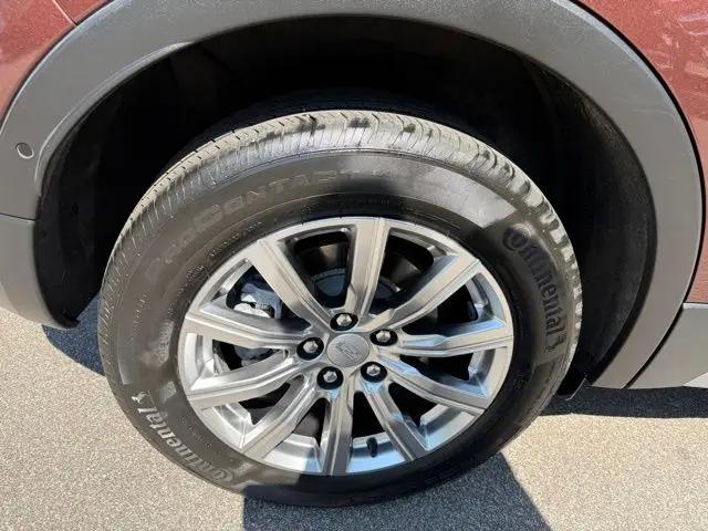 2022 Cadillac XT4 AWD Premium Luxury