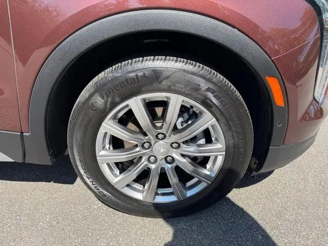 2022 Cadillac XT4 AWD Premium Luxury