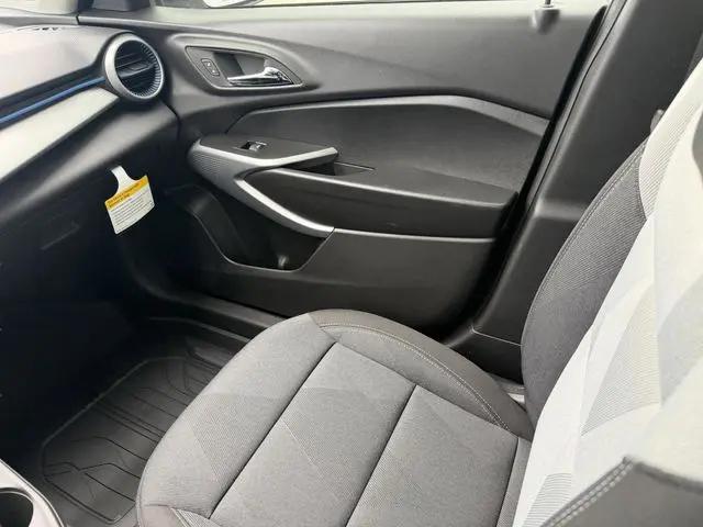 2026 Chevrolet Trax FWD LS