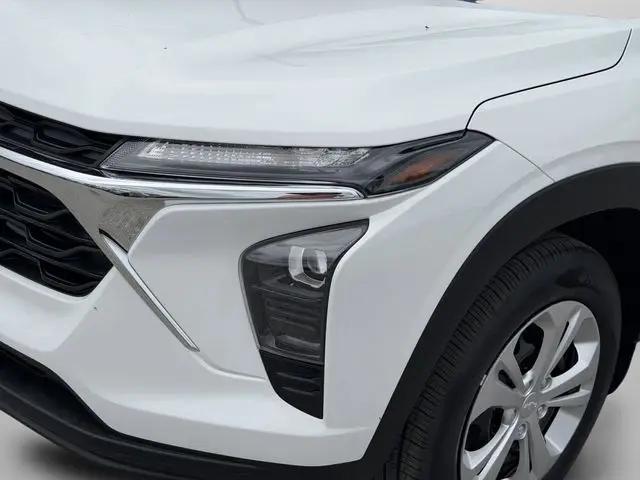 2026 Chevrolet Trax FWD LS