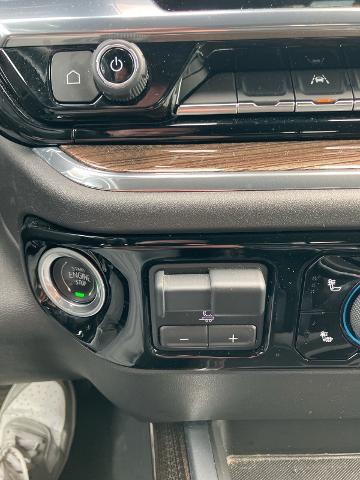 2023 Chevrolet Silverado 1500 4WD Crew Cab Standard Bed RST