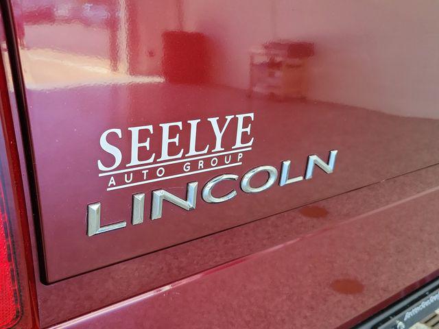 2006 Lincoln Mark LT Base