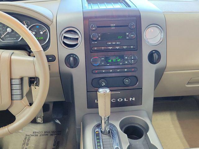 2006 Lincoln Mark LT Base