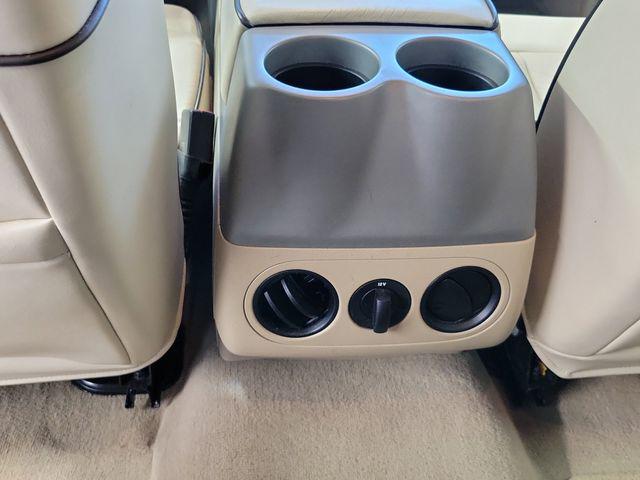 2006 Lincoln Mark LT Base