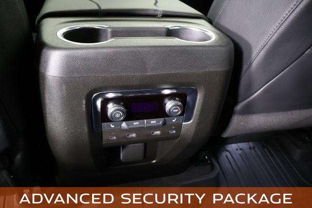 2025 GMC Yukon 4WD Denali