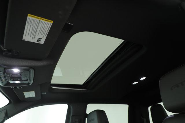 2022 GMC Sierra 1500 4WD Crew Cab Short Box AT4