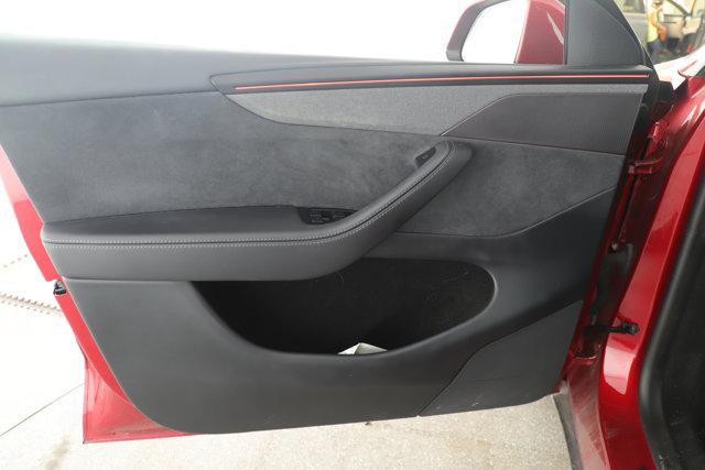 2026 Tesla Model Y Premium Rear-Wheel Drive