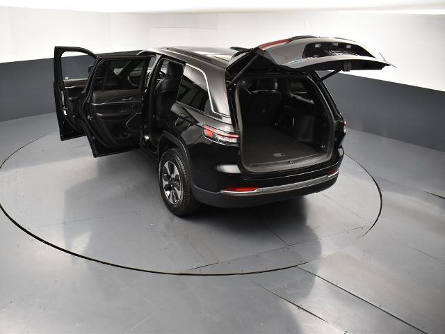 2024 Jeep Grand Cherokee Base
