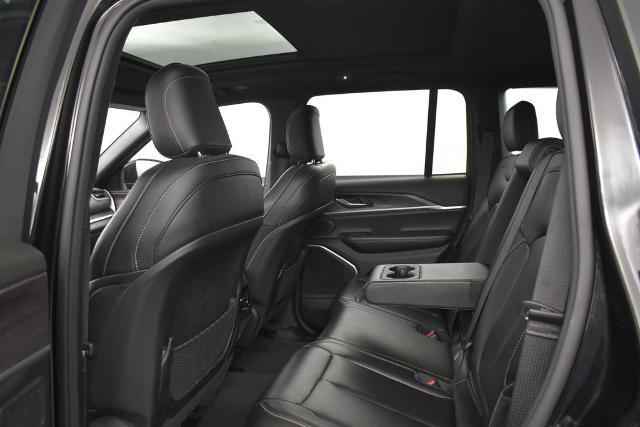 2024 Jeep Grand Cherokee Base
