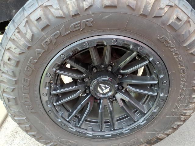 2023 GMC Sierra 2500HD 4WD Crew Cab Standard Bed AT4