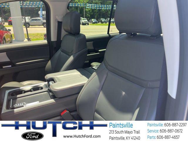 2025 Ford Expedition Active MAX