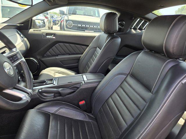 2013 Ford Mustang V6