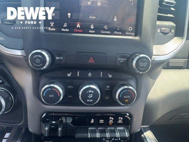 2019 Ram 1500 Big Horn/Lone Star Crew Cab 4x4 5'7" Box