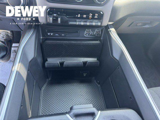 2019 Ram 1500 Big Horn/Lone Star Crew Cab 4x4 5'7" Box