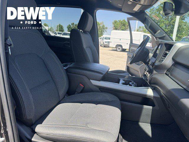 2019 Ram 1500 Big Horn/Lone Star Crew Cab 4x4 5'7" Box