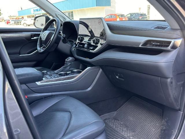 2024 Toyota Highlander Platinum