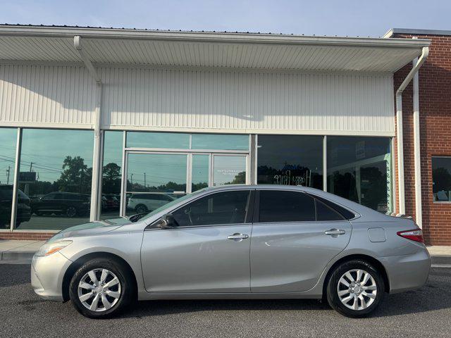 2015 Toyota Camry LE for sale in Cornelia, GA