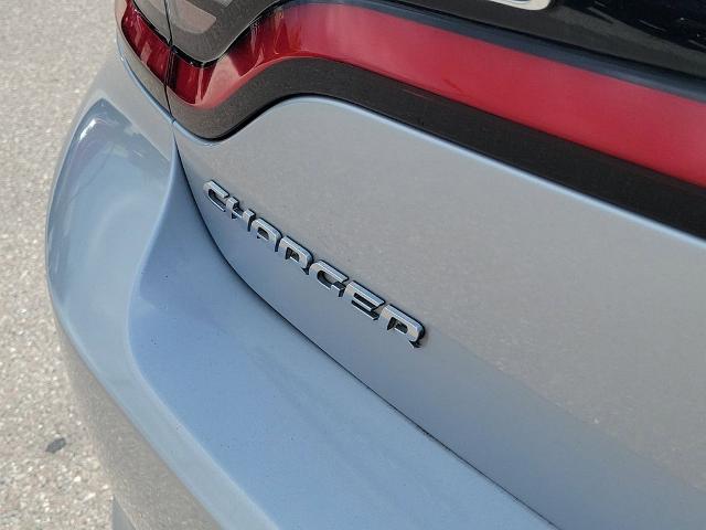 2022 Dodge Charger SXT RWD