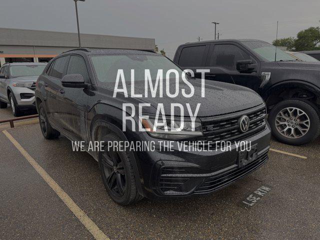 2022 Volkswagen Atlas Cross Sport 2.0T SEL R-Line Black
