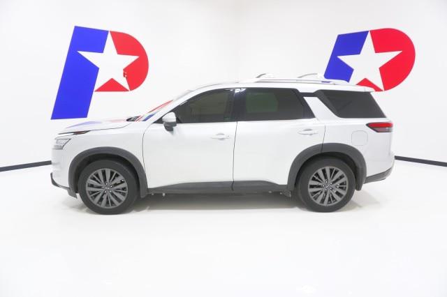 2022 Nissan Pathfinder SL 2WD
