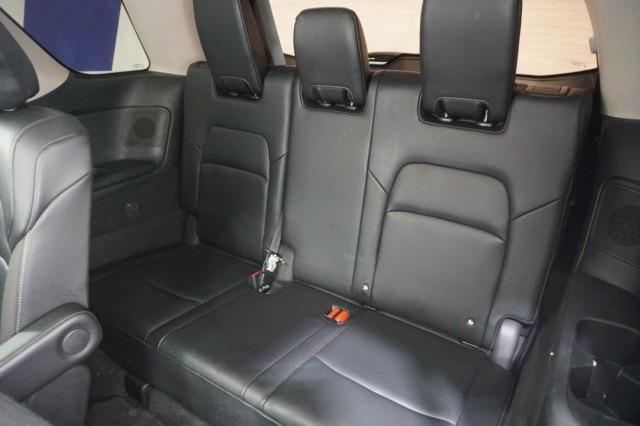 2022 Nissan Pathfinder SL 2WD