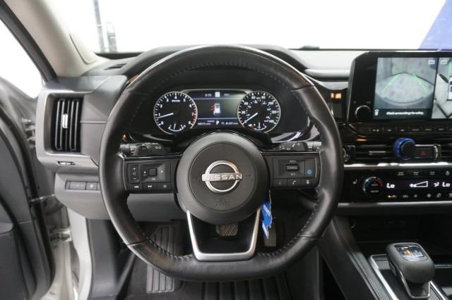 2022 Nissan Pathfinder SL 2WD