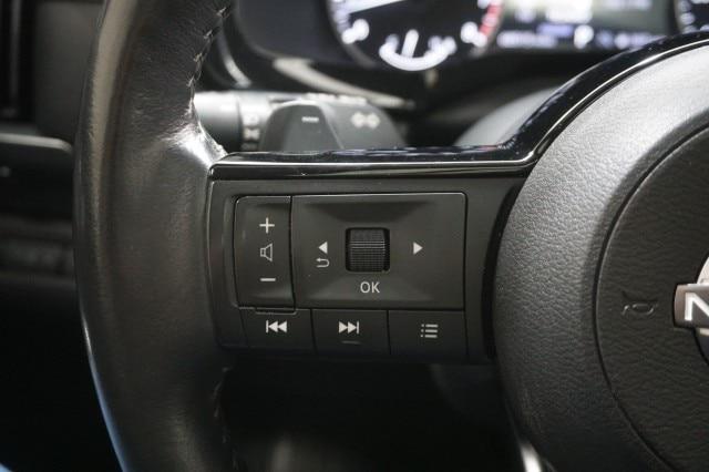 2022 Nissan Pathfinder SL 2WD