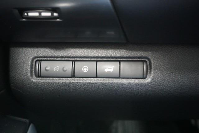 2022 Nissan Pathfinder SL 2WD