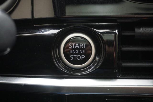 2022 Nissan Pathfinder SL 2WD
