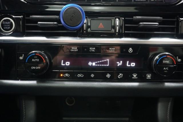 2022 Nissan Pathfinder SL 2WD
