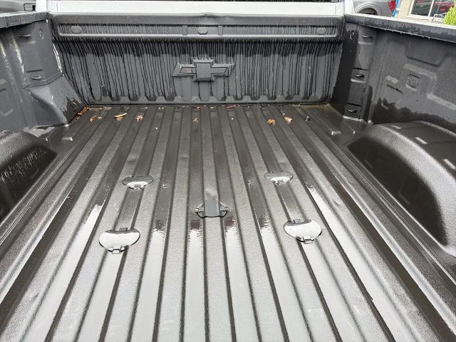 2021 Chevrolet Silverado 2500HD 4WD Crew Cab Standard Bed Custom