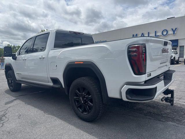 2025 GMC Sierra 2500HD 4WD Crew Cab Standard Bed AT4