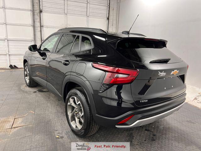 2025 Chevrolet Trax FWD LT